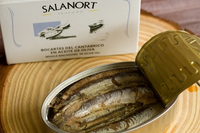 ANCHOIS EN CONSERVE À L'HUILE D'OLIVE